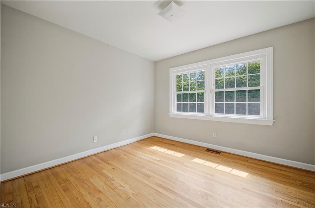359 Eppington Cir Property Photo 16