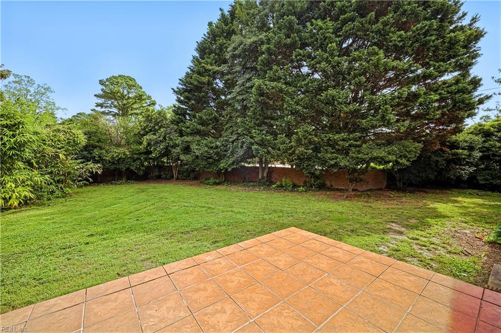 359 Eppington Cir Property Photo 27