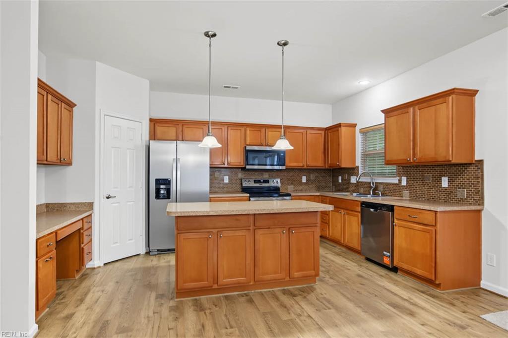 303 Bexley Park Way Property Photo 18