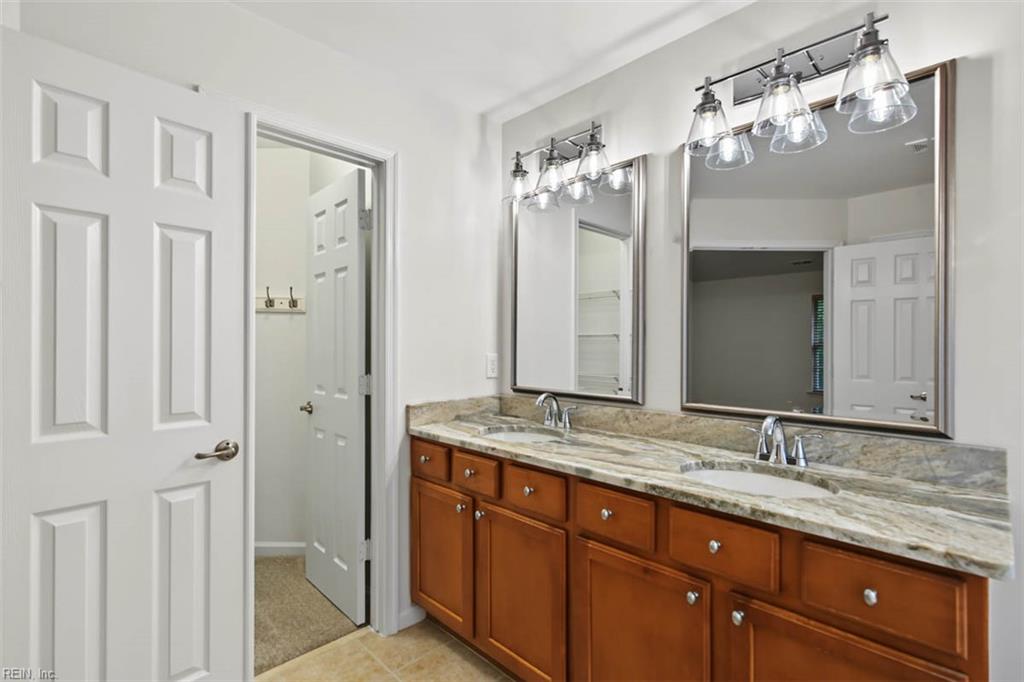 303 Bexley Park Way Property Photo 33