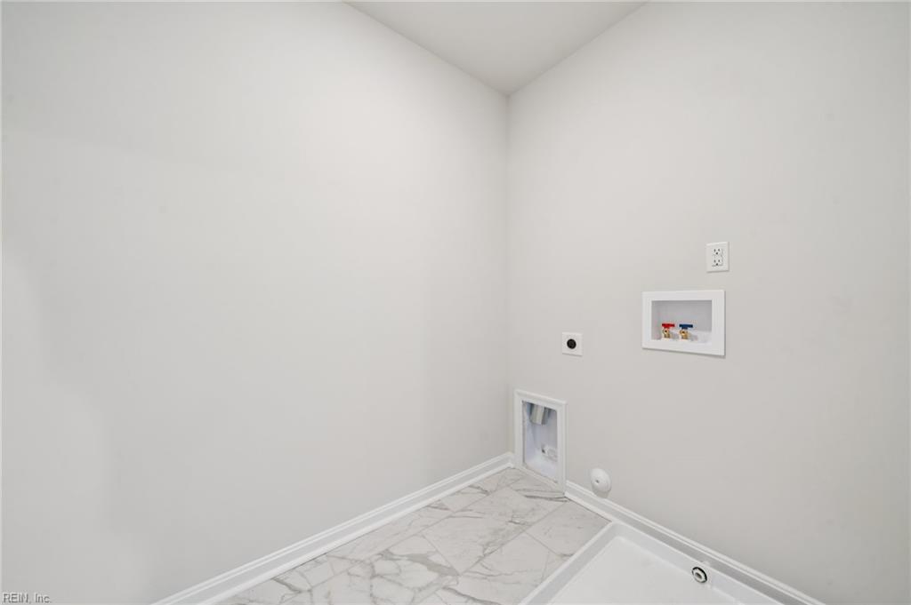 1026 Eastport Pl Property Photo 18