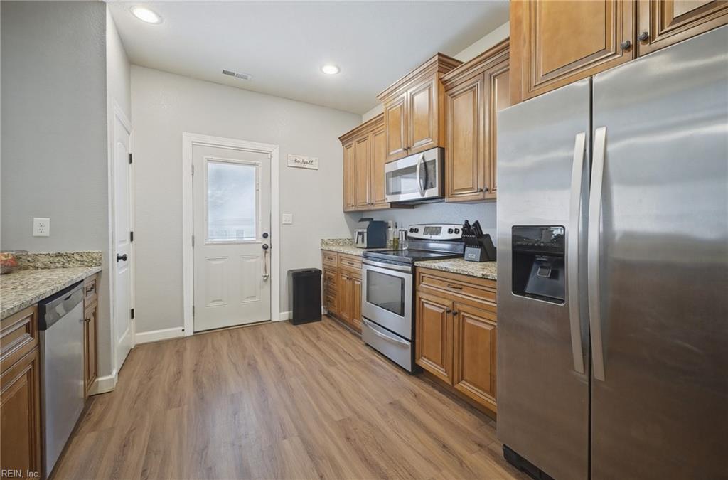 4417 King St Property Photo 14