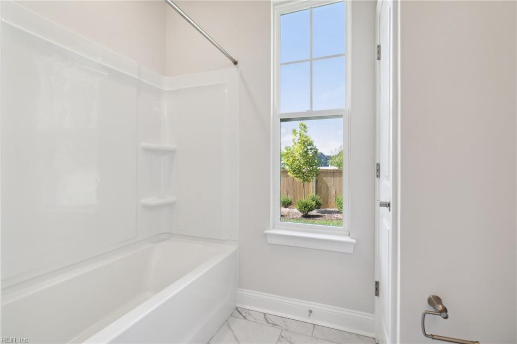 2226 Edwin Dr Property Photo 10