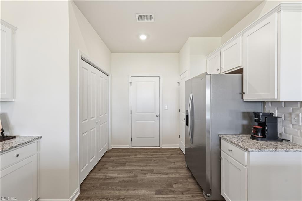 545 Watercrest Cir Property Photo 12