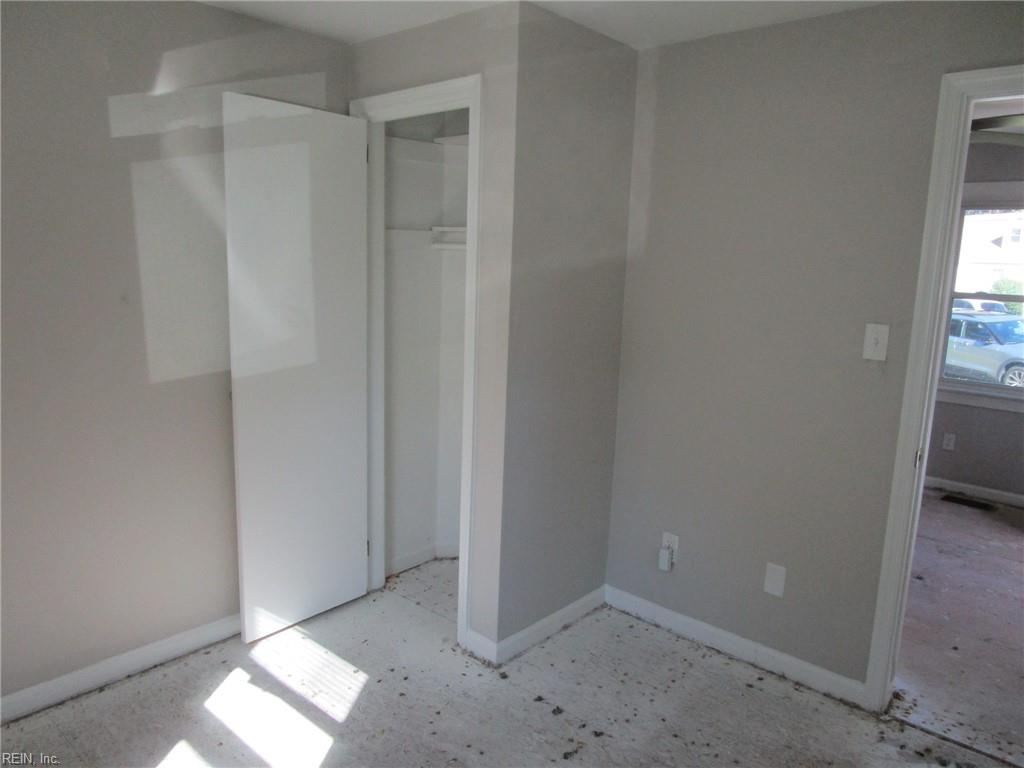 3323 Montana Ave Property Photo 6