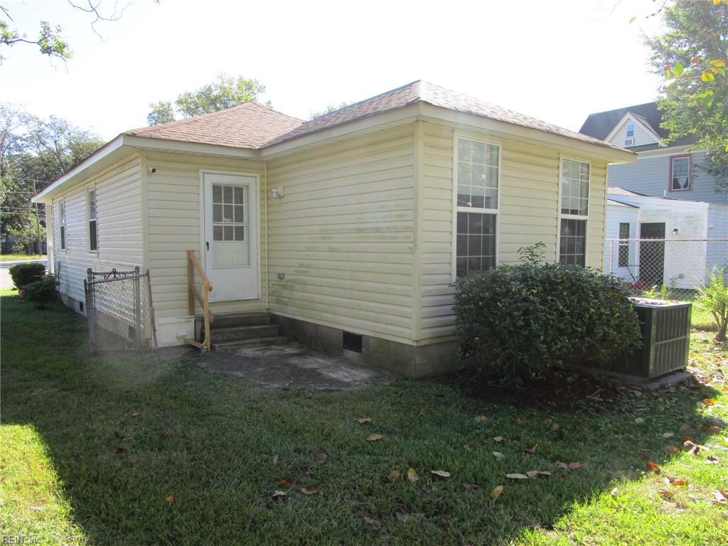 3323 Montana Ave Property Photo 21