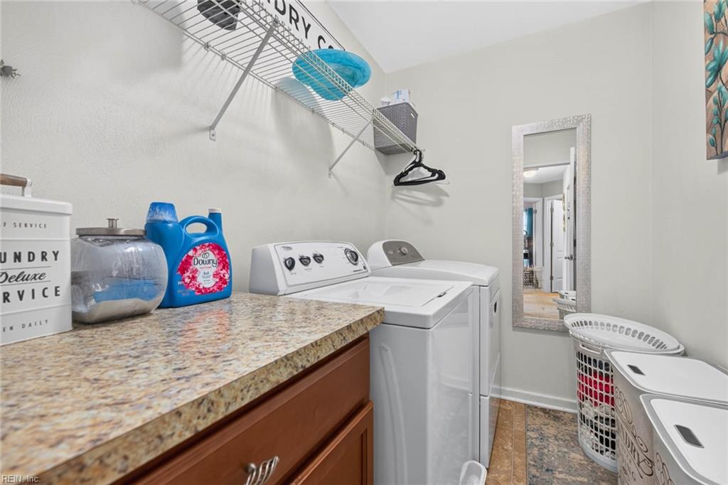 5108 Queen St Property Photo 36