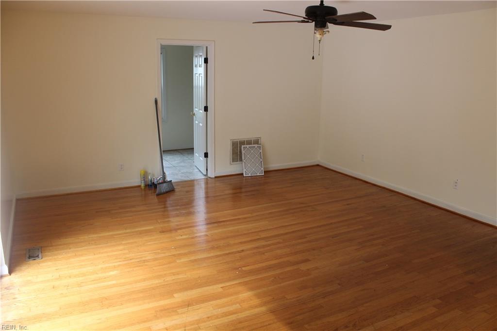 1805 Broadstreet Rd Property Photo 9