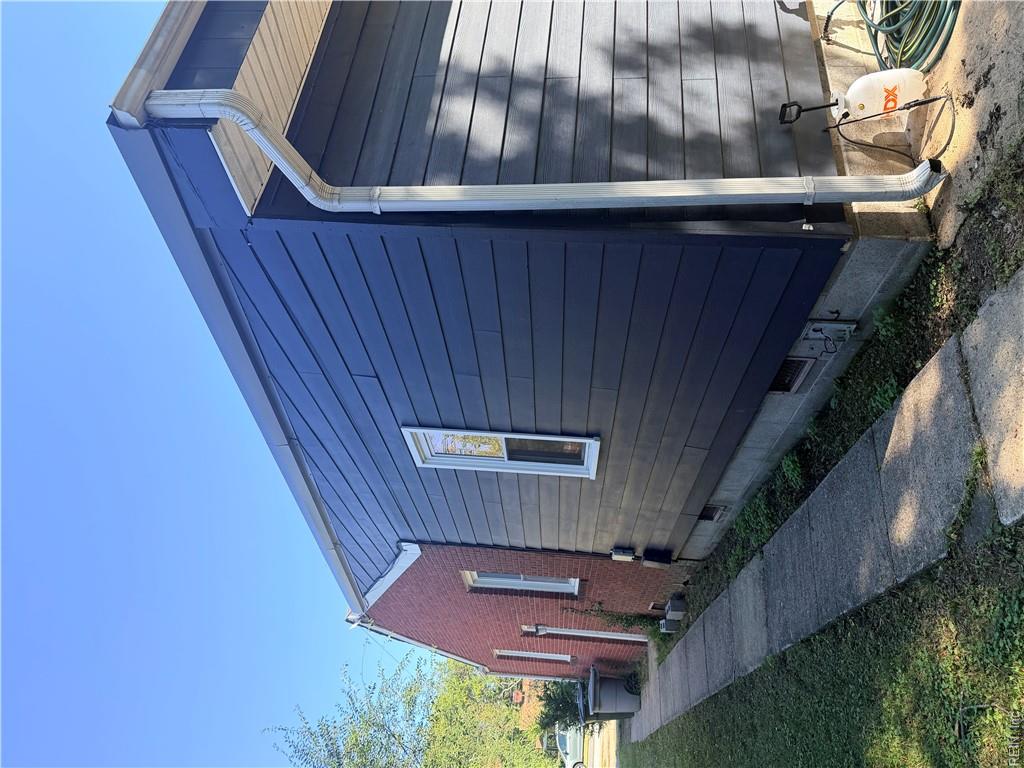 1805 Broadstreet Rd Property Photo 9