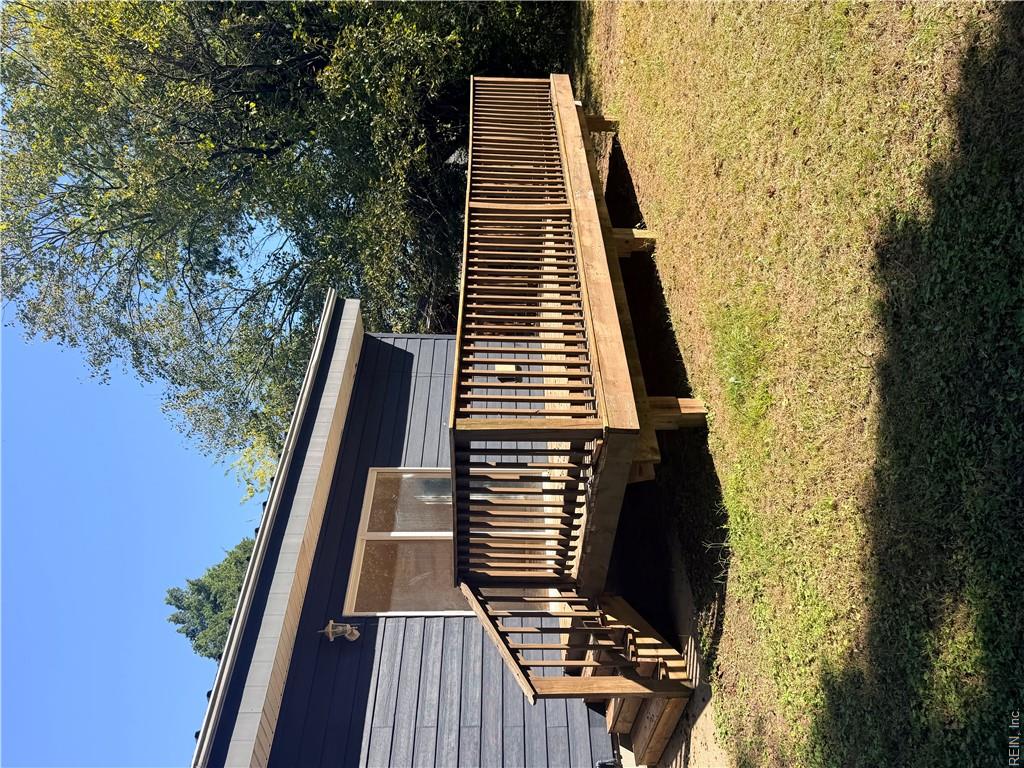 1805 Broadstreet Rd Property Photo 10