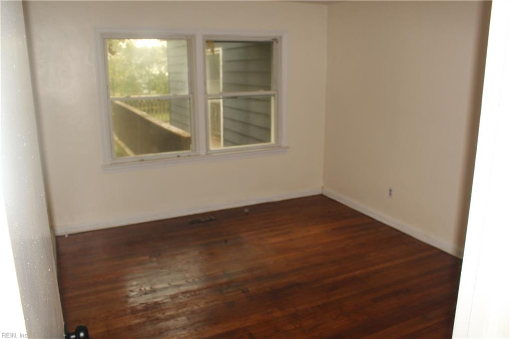 1805 Broadstreet Rd Property Photo 16