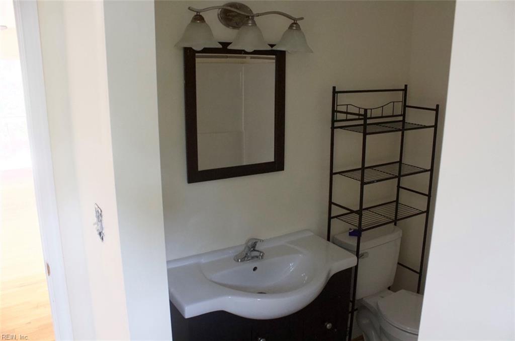 1805 Broadstreet Rd Property Photo 17
