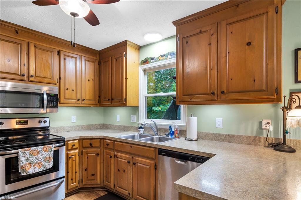 4441 Powhatan Xing Property Photo 18