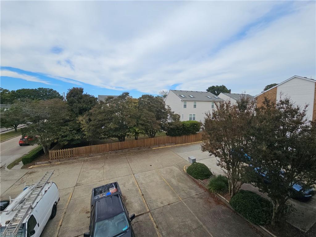 8530 Tidewate Dr Property Photo 8