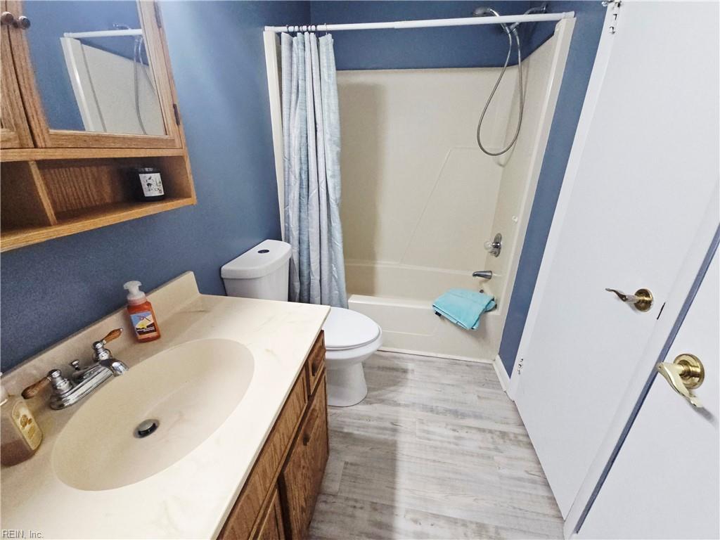 8530 Tidewate Dr Property Photo 25
