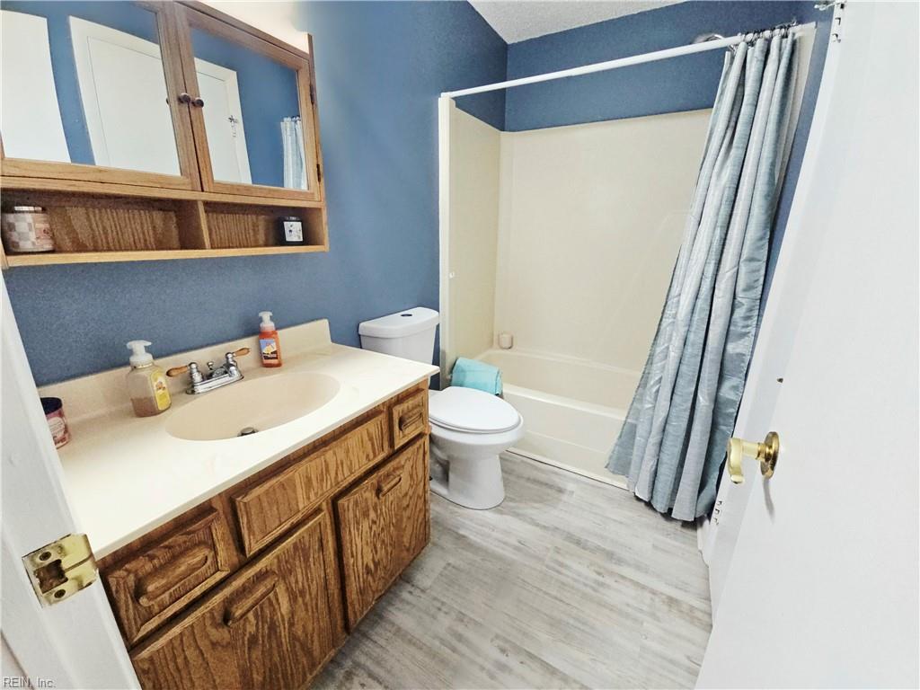 8530 Tidewater Dr Dr Property Photo 24