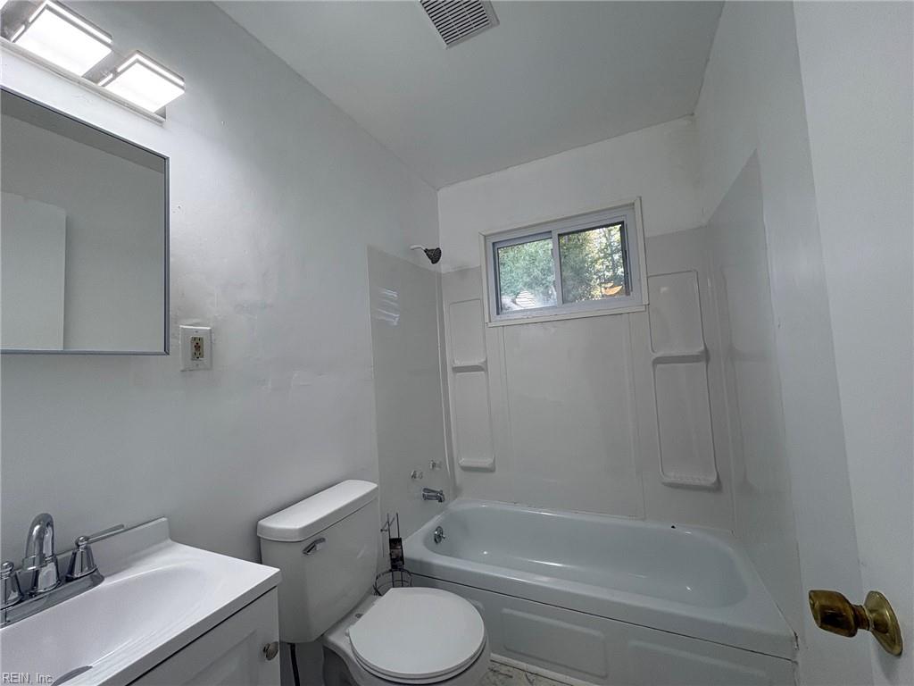 107 Carver Pl Property Photo 5