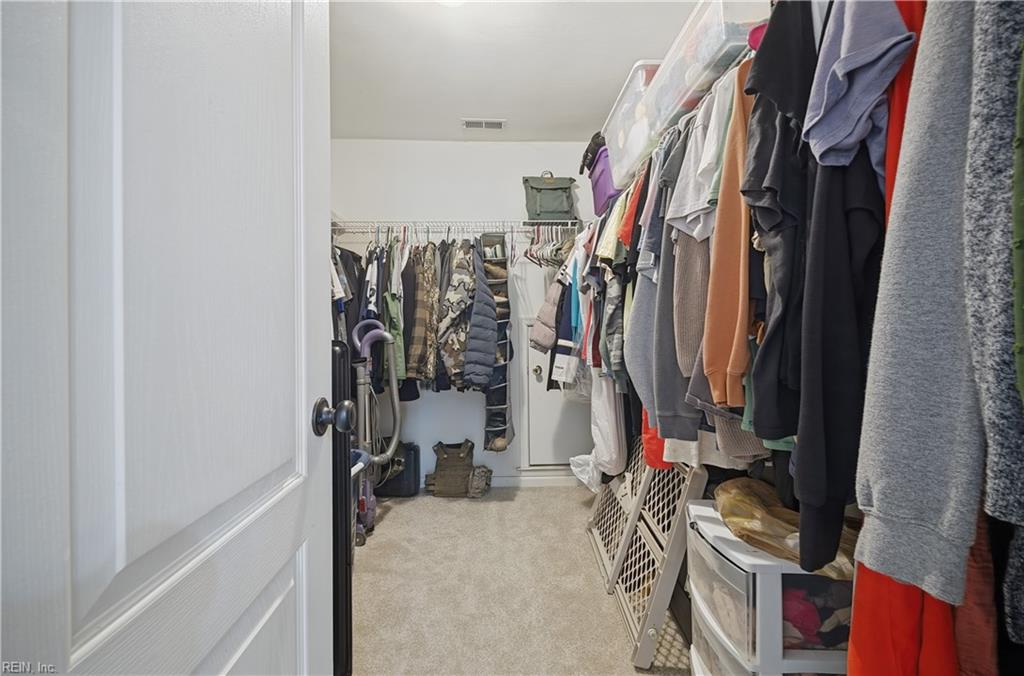 2045 Gravenhurst Dr Property Photo 28