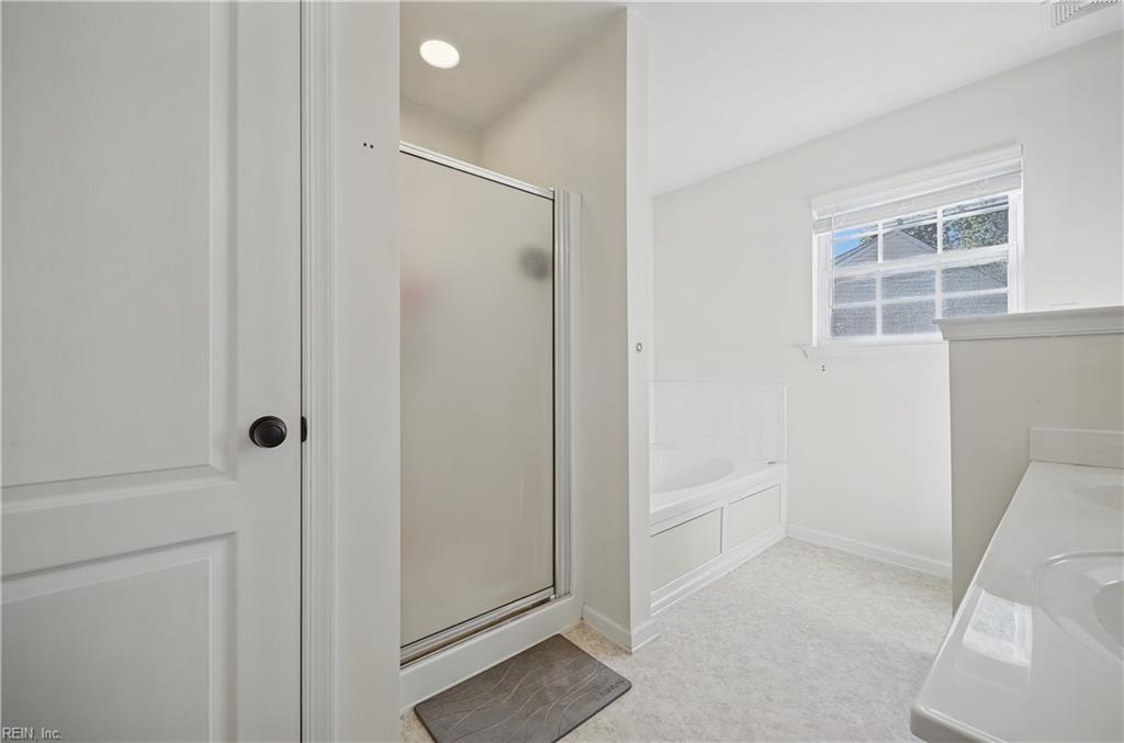 2045 Gravenhurst Dr Property Photo 30