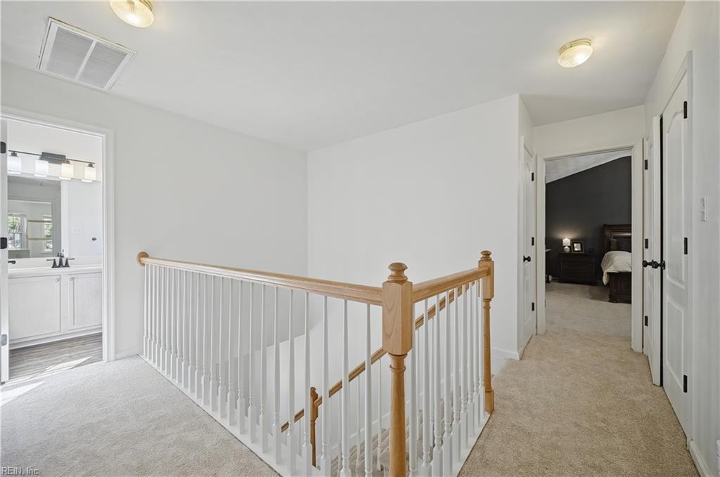2045 Gravenhurst Dr Property Photo 32