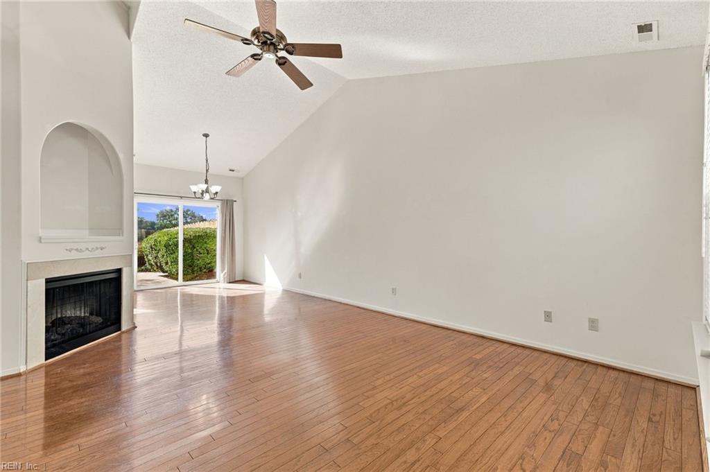 104 Bishops Rch Property Photo 4
