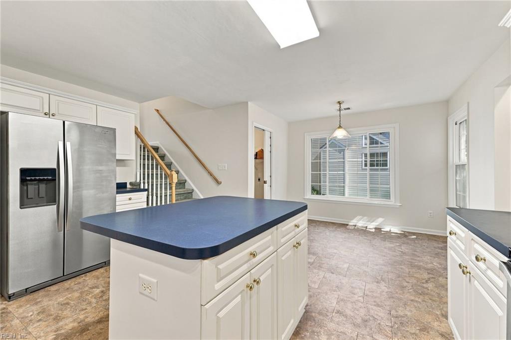 2728 Springhaven Dr Property Photo 9