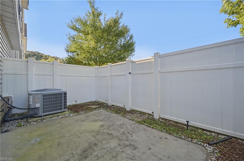 4304 Cattail Ln Property Photo 31