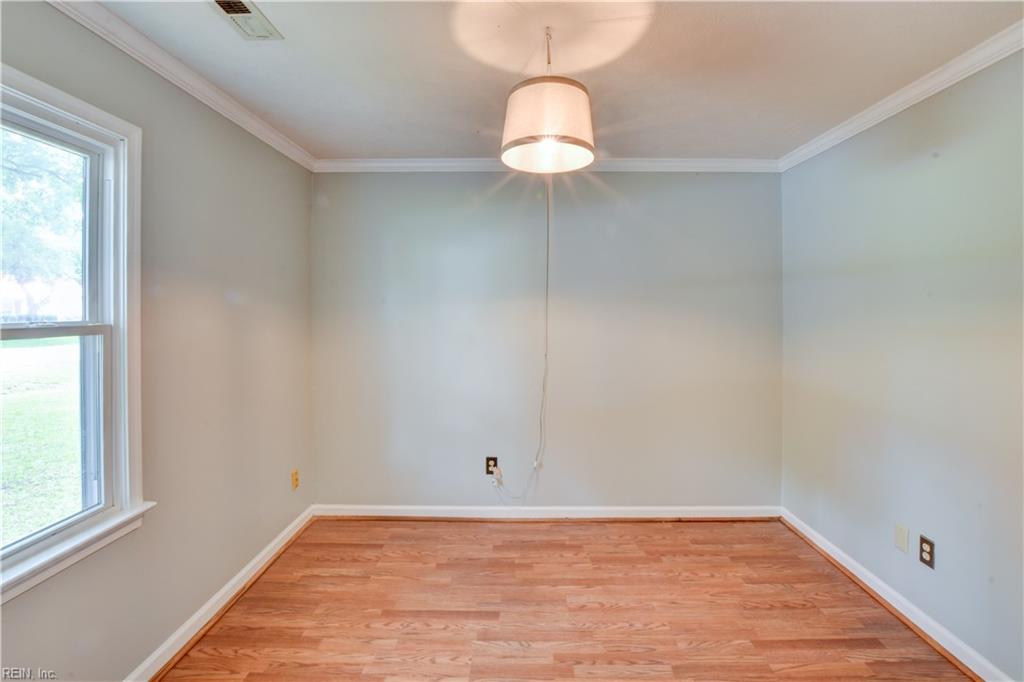 144 Lane Cres Property Photo 22