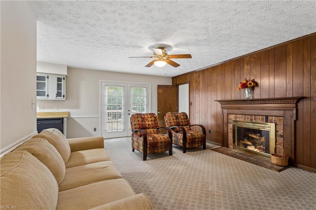 615 Valley Forge Dr Property Photo 5