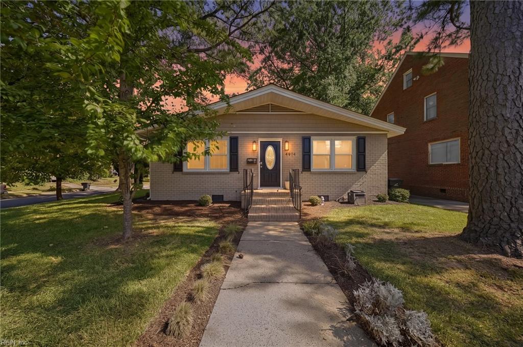 4914 Newport AVE Property Photo 1