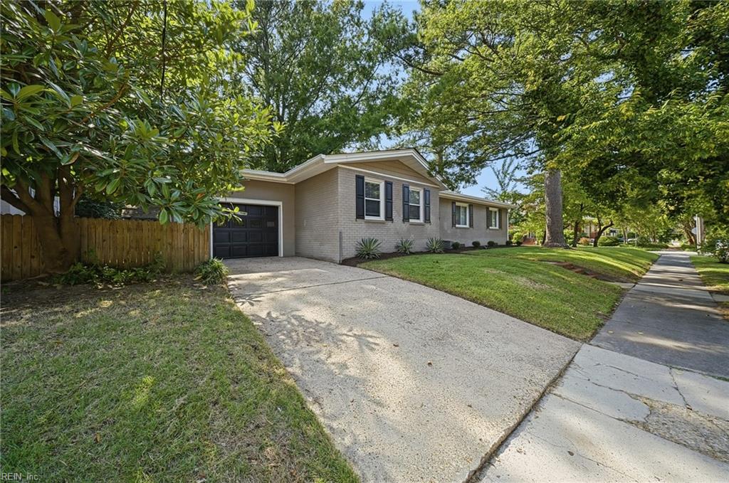 4914 Newport Ave Property Photo 3