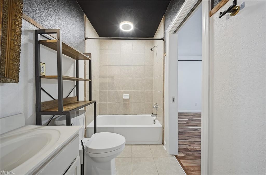 4914 Newport Ave Property Photo 19
