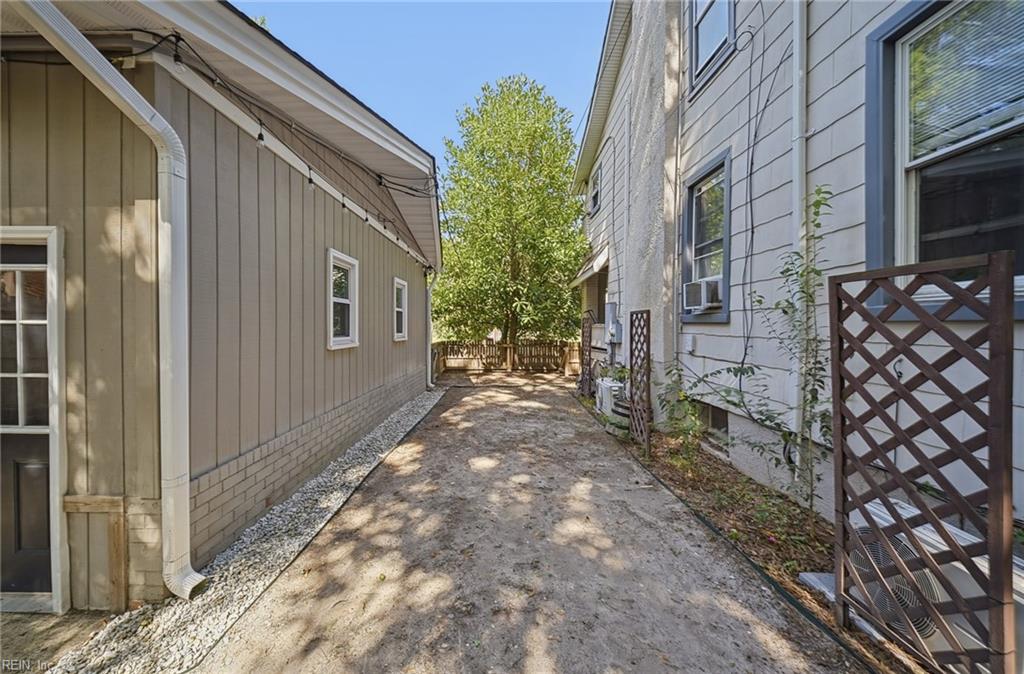 4914 Newport Ave Property Photo 29