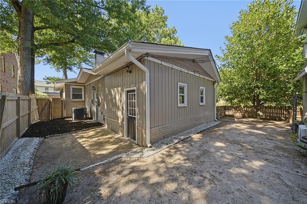 4914 Newport Ave Property Photo 31