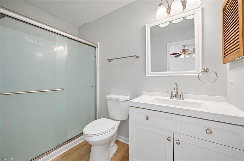 10 Harrogate Ln Property Photo 17