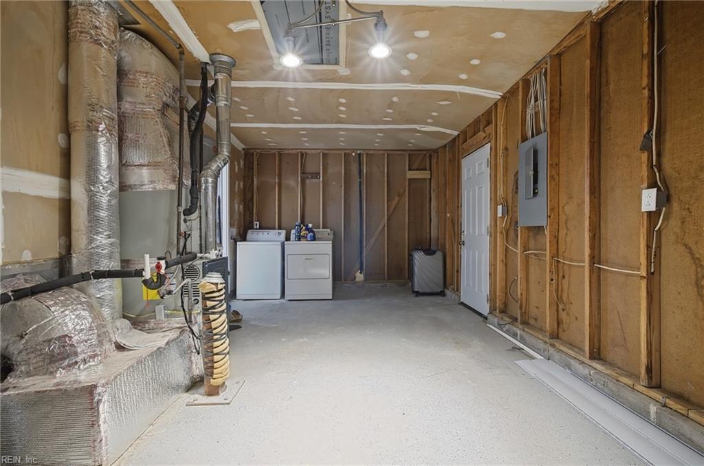 10 Harrogate Ln Property Photo 18
