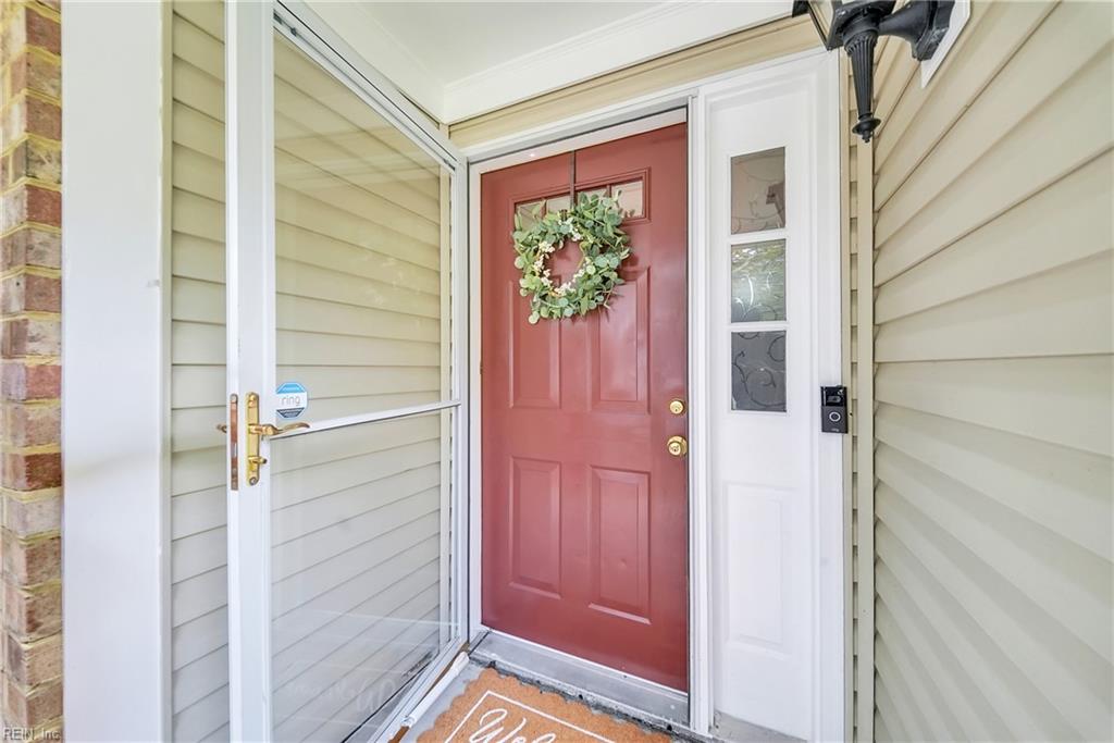 807 Brandsby Ct Property Photo 6