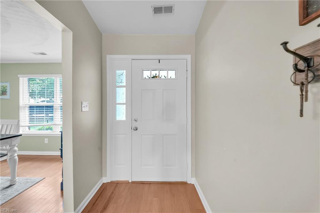 807 Brandsby Ct Property Photo 8