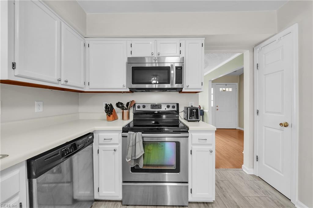 807 Brandsby Ct Property Photo 18