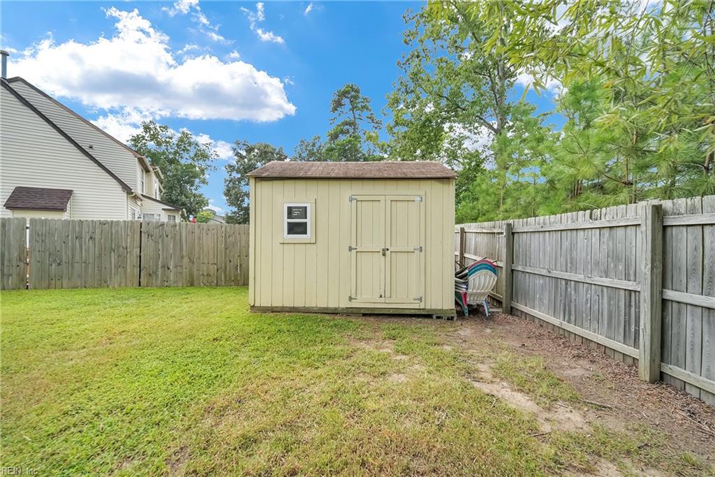 807 Brandsby Ct Property Photo 47