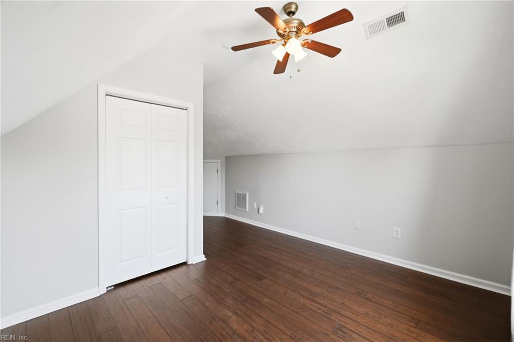 522 Bells Hollow Ct Property Photo 25