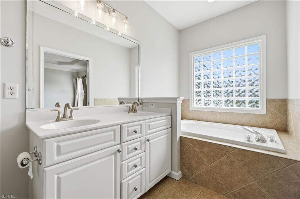 522 Bells Hollow Ct Property Photo 33