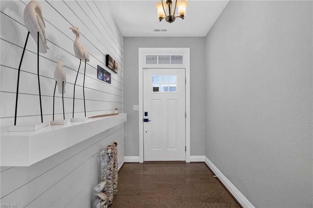2044 Quincy Way Property Photo 5
