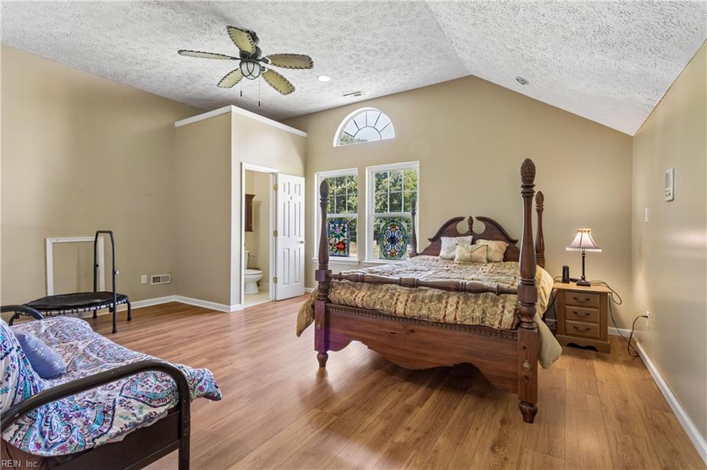 10142 Bolling Blvd Property Photo 23