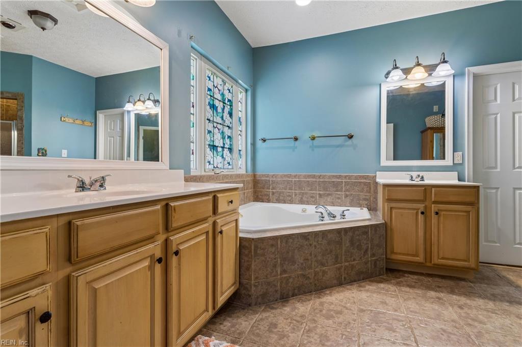 10142 Bolling Blvd Property Photo 32
