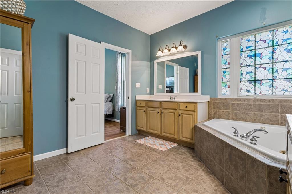 10142 Bolling Blvd Property Photo 34