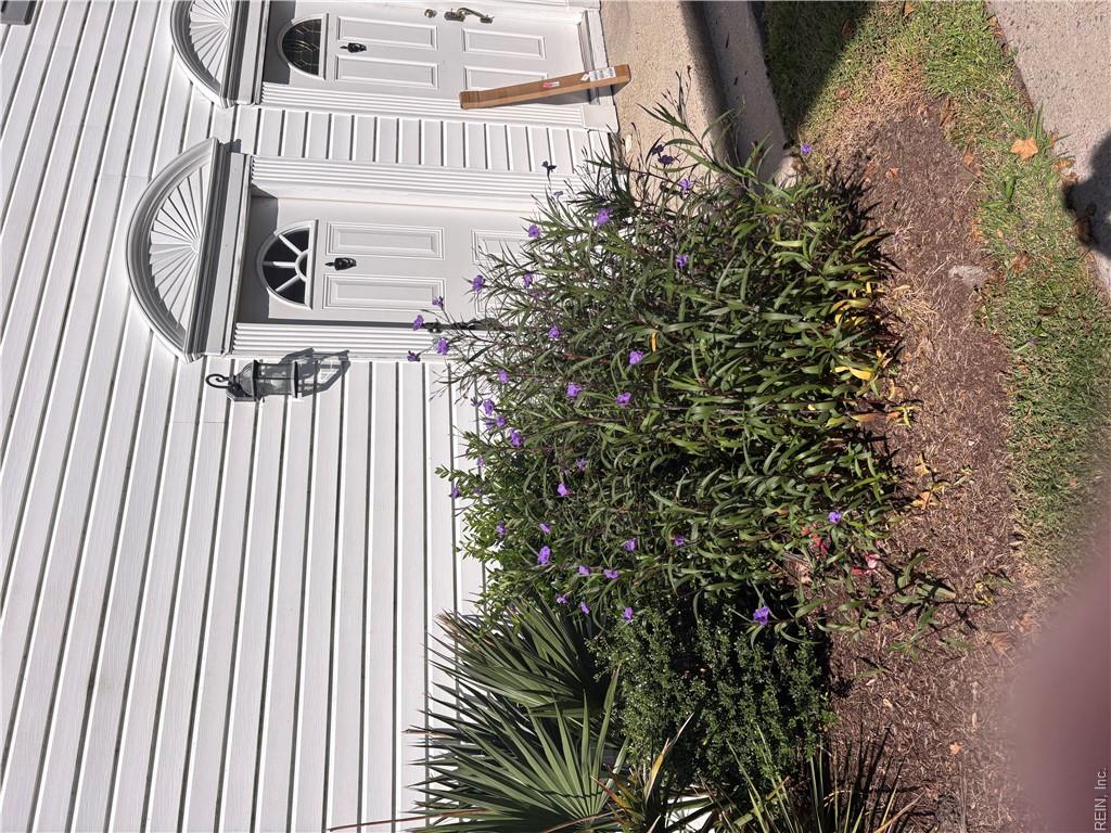 4422 Segovia Ct Property Photo 2