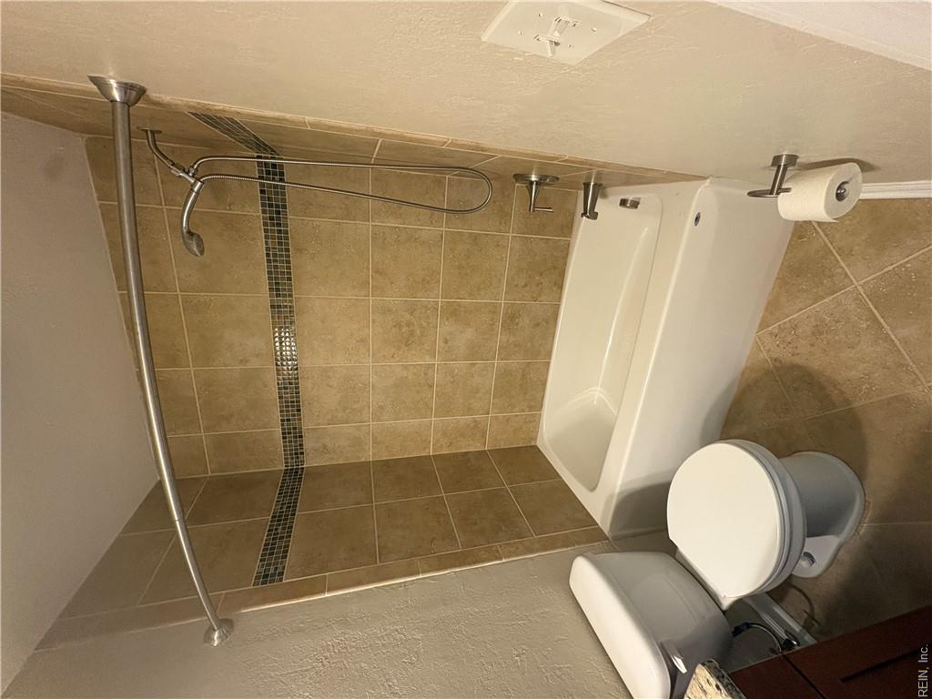 4422 Segovia Ct Property Photo 16
