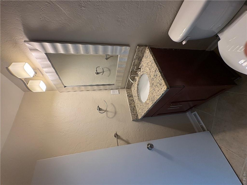 4422 Segovia Ct Property Photo 17