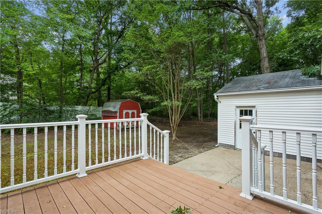 214 Greenland Dr Property Photo 29